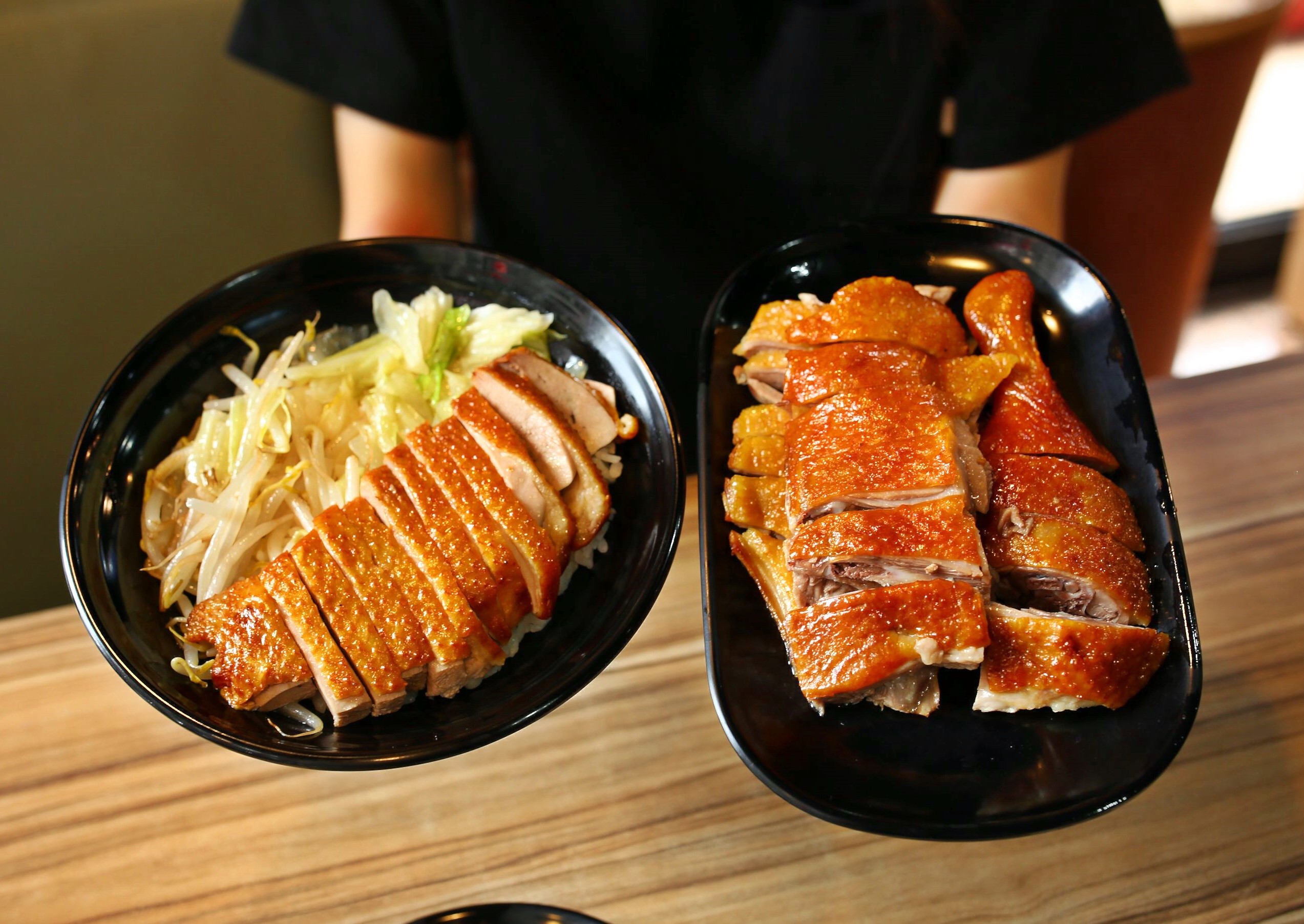 高雄美食-老爺美食館-鴨胸飯搭配招牌焦糖燻鴨.jpg